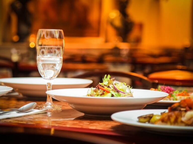 Kam na jídlo, Staré splavy, Máchovo jezero